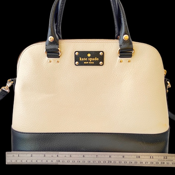 Kate Spade Wellesley Rachelle Off White & Black Handbag/Crossbody Red Interior - Picture 8 of 13